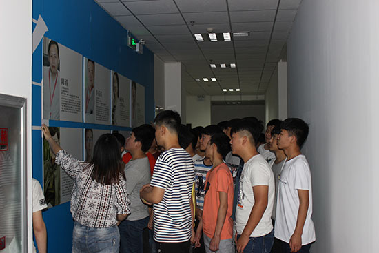 河南省商务中等职业学校来云和学院参观