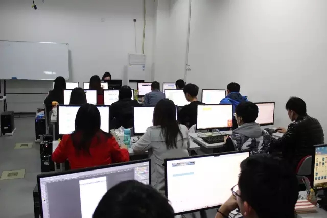 UI设计班和HTML5专家班毕业学生感想