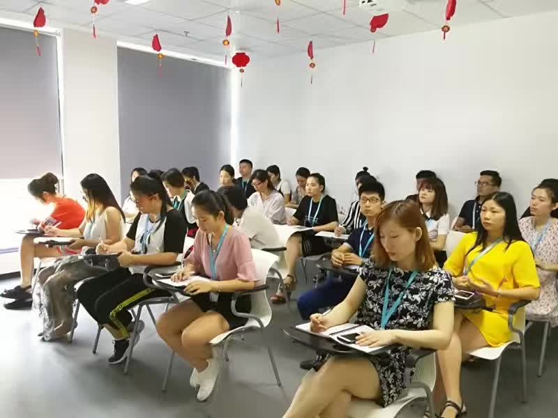 云和数据国际2.0时代课程产品内部发布会