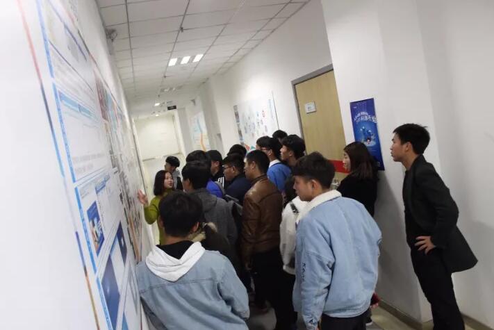 新一批河南经贸职业学院计算机工程学院师生前往云和数据参观学习