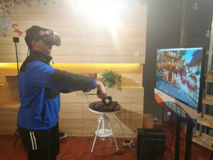 VR走进郑州大学西亚斯国际学院——开启学子新“视”界